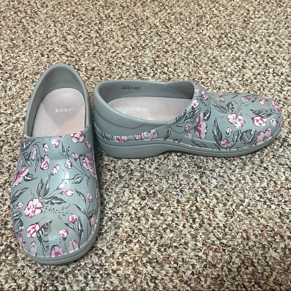 CROCS Gray Floral Women's Shoes